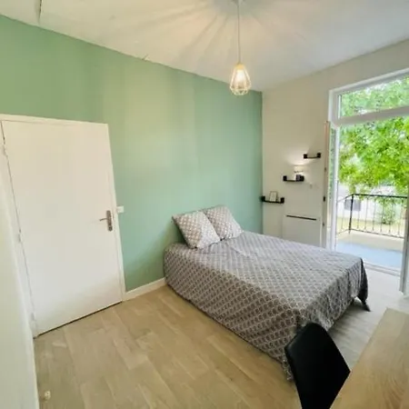 Chambres A Louer Dans Maison En Colocation Homestay